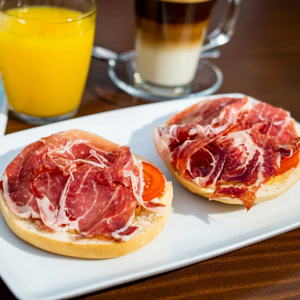 Jamón Serrano Gran Reserva Loncheado - 5 Sobres de 100 g - Mínimo 24 Meses de Curación - Pata de Jamón Envasada al Vacío - Aroma Agradable e Intenso - Sabor Dulce y Poco Salado - La Finojosa