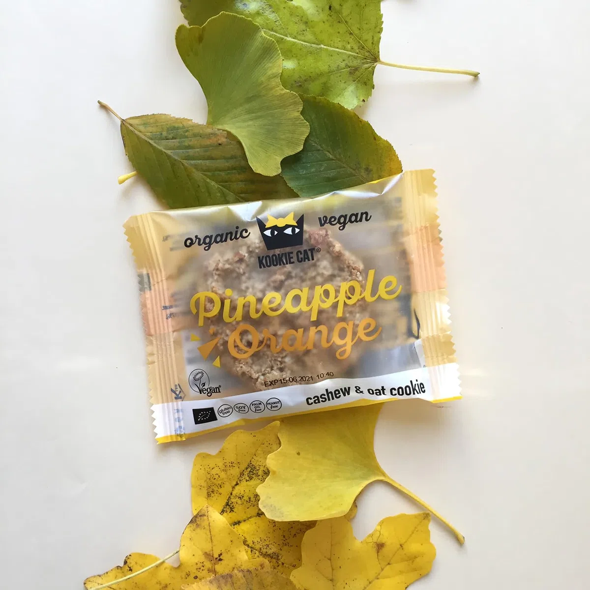 Kookie Cat Galletas Veganas de Piña y Naranja Individualmente Envueltas. Sin Gluten, Sin Soja, Bio y Orgánicas. Anacardos y Avena. Multipack de 12 x 50 g