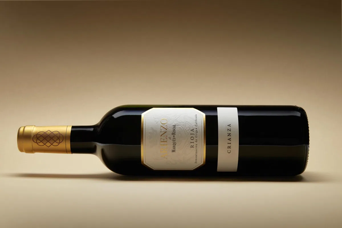 Arienzo de Marqués de Riscal - Vino tinto Crianza Denominación de Origen Calificada Rioja, Variedad Tempranillo, 18 meses en barrica - Estuche 2 botellas x 750 ml