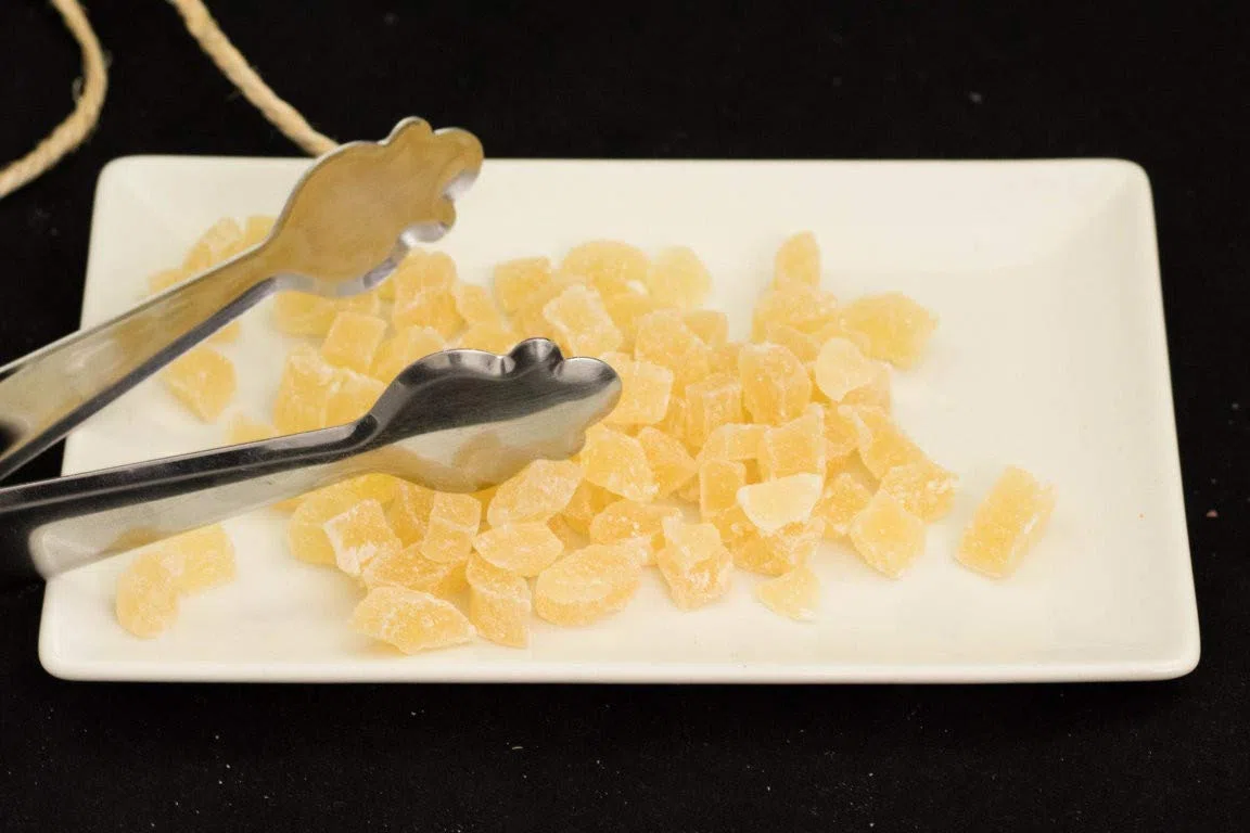 Piña deshidratada en dados a granel - 1000