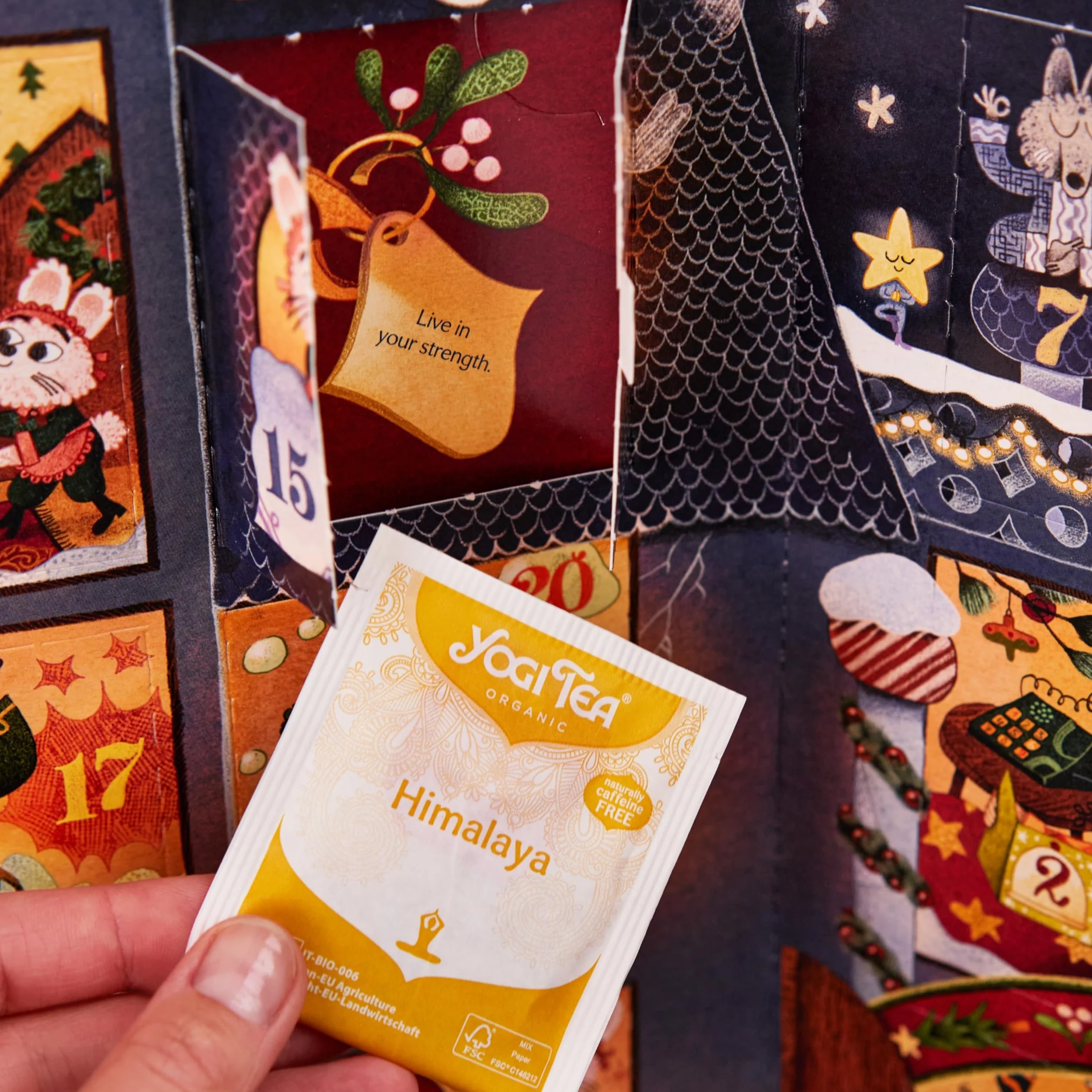 Yogi Tea Calendario de Adviento de Tés 2024 – Calendario con 24 Variedades de Té Orgánico, 24 Bolsitas y 24 Mensajes Inspiradores – Ideal Como Regalo Sin Chocolate